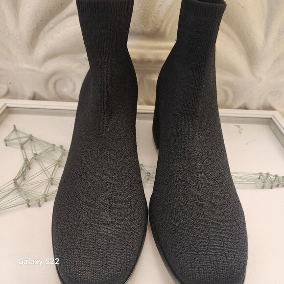 Eileen Fisher Black Paron Crepe Stretch Wedge Booties. NIB. Size Various - Picture 5 of 13